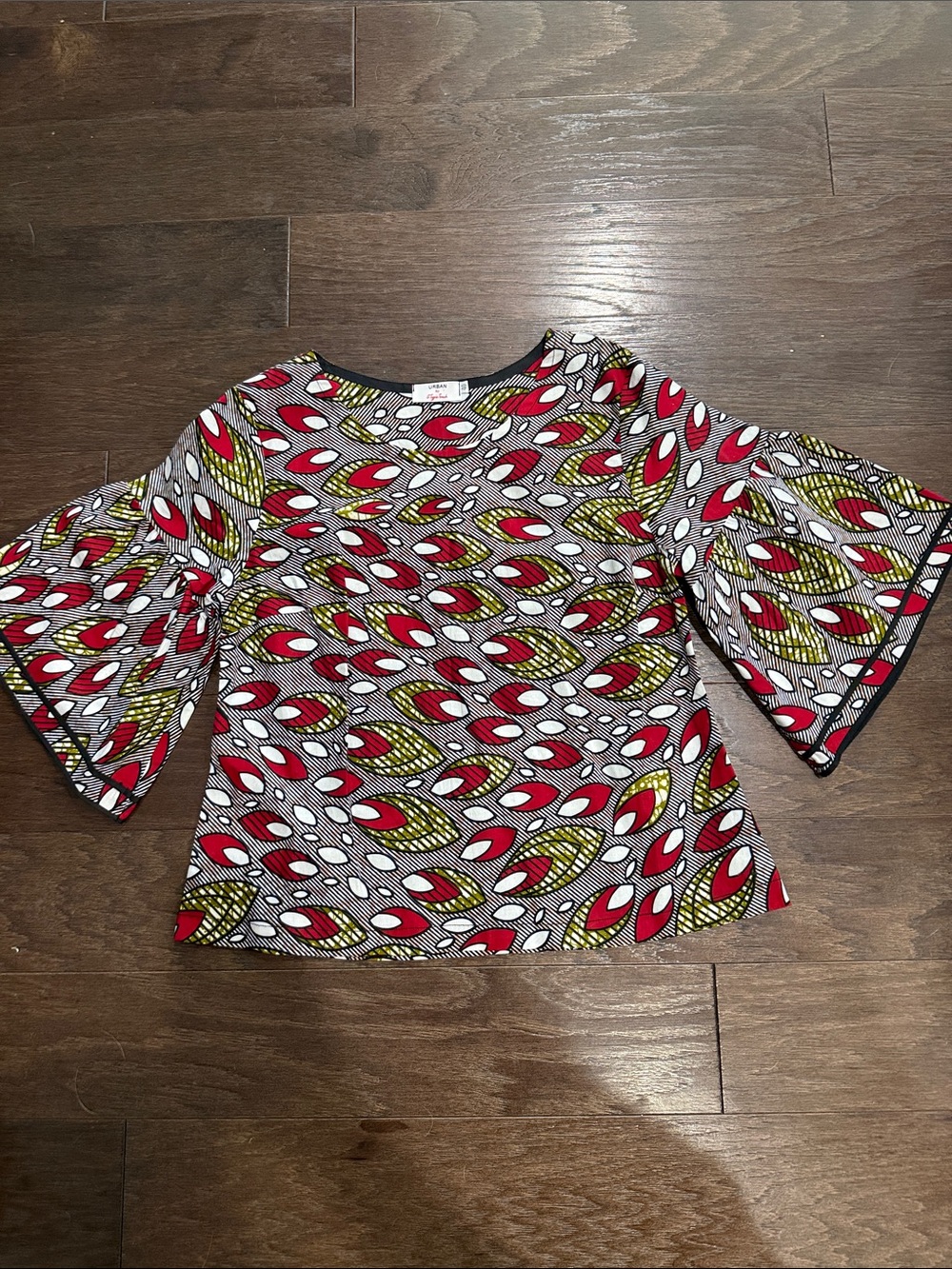 Urban by A'Typic Touch Geometric Retro Peacock Print Flared Sleeve Top 40